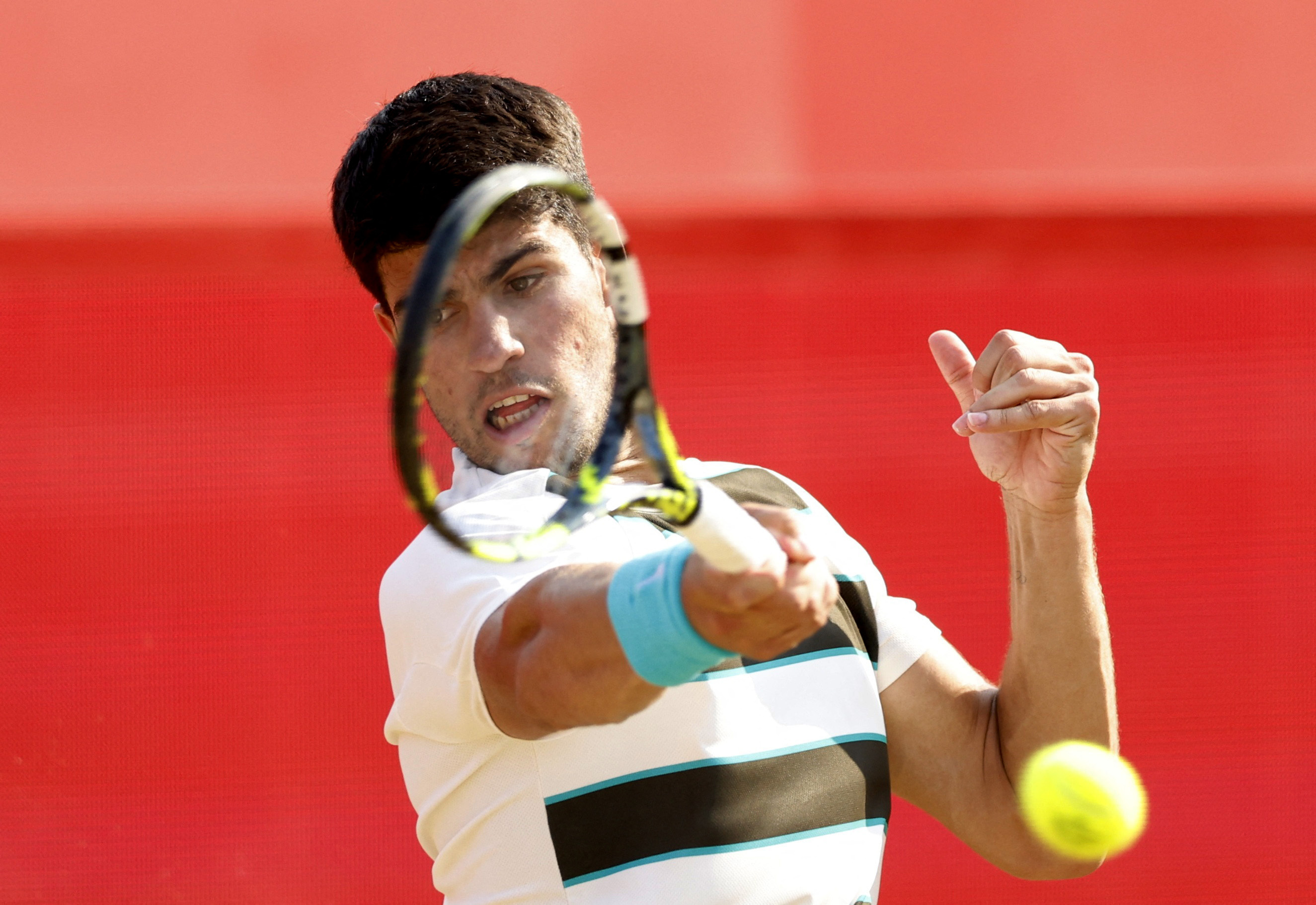 西班牙网球队完胜英国网球队,阿尔卡拉斯爆发神勇的简单介绍 西班牙网球队完胜英国网球队,阿尔卡拉斯爆发神勇的简单介绍