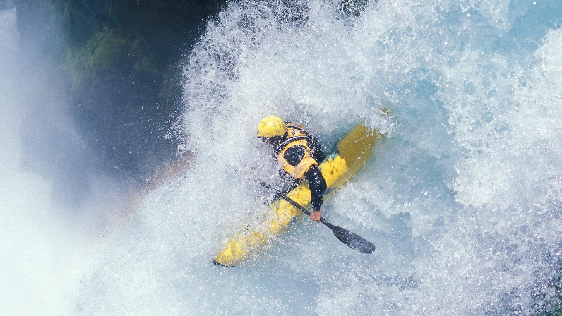 猛龙连续得分压制深圳队，东契奇关键先生表现定乾坤